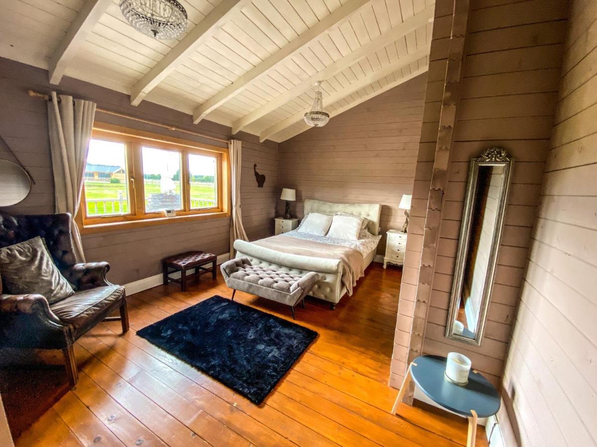 Beautiful 3-Bed Luxury Private Lodge In York Bagian luar foto
